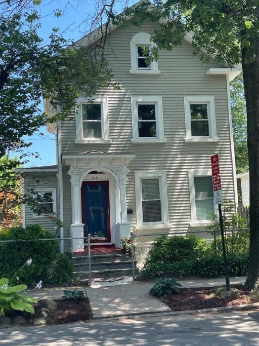 Historic Peaceful Apartment New Haven Exterior photo